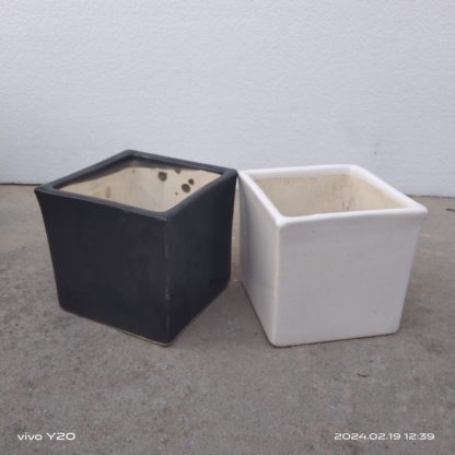 Brahmz ceramic planter square white and black