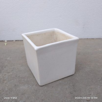 Brahmz ceramic planter square white and black - Image 4